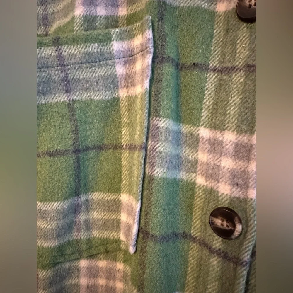 Green Plaid Women's Shacket - Picture 5 of 5